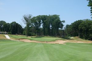 American Dunes 16th Approach